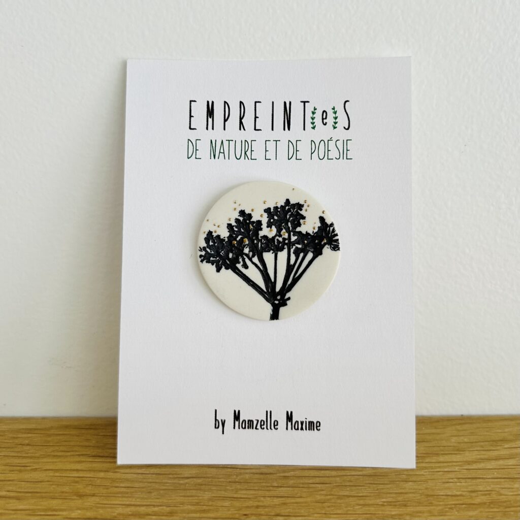 Broche 'Bouquet de carotte sauvage'